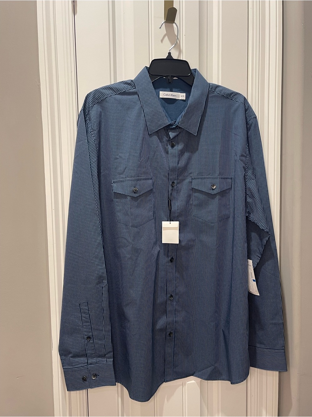 Calvin Klein Men’s Checkered Button Down Shirt in Blue & White XL
